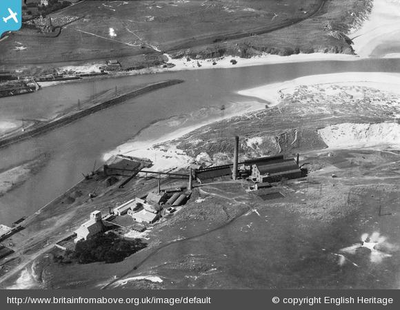 The Power Station and Pentowan Calcining Works, Hayle, 1924 - Britain from Above The Power Station and Pentowan Calcining Works, Hayle, 1924 - Britain from Above